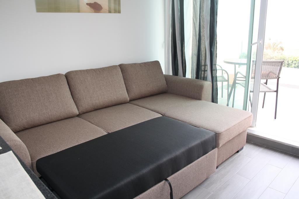 Ventur Flat Caniço Quarto foto