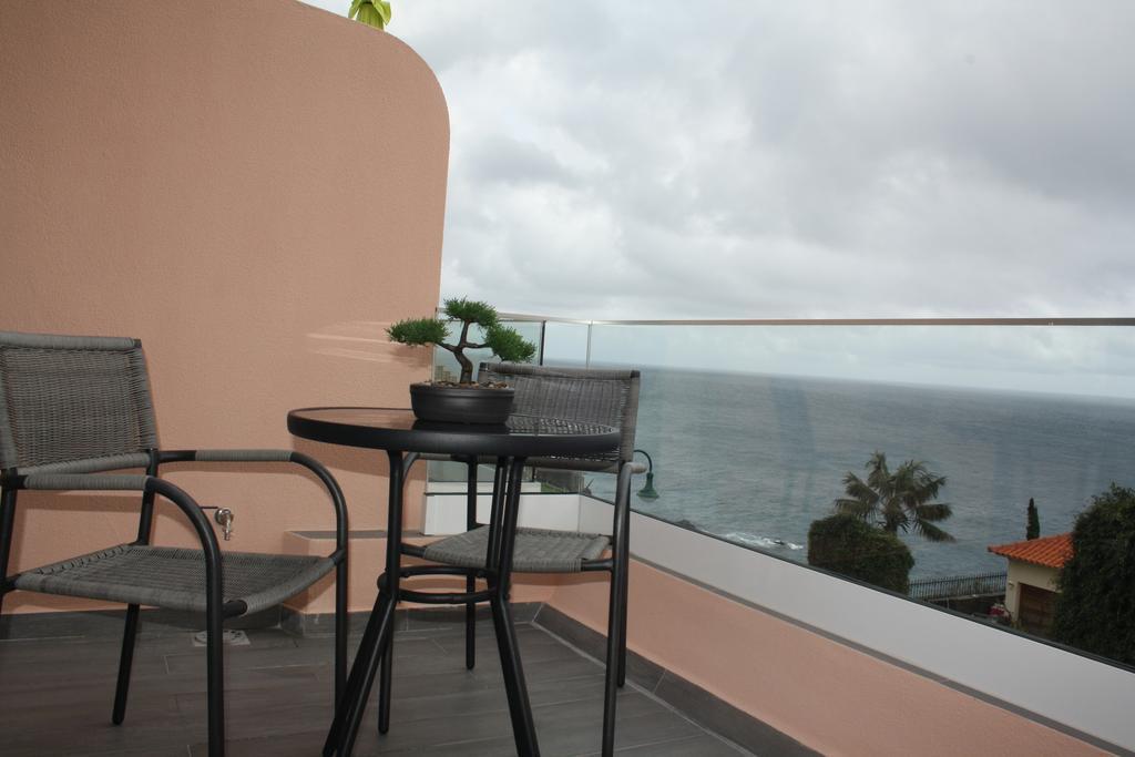 Ventur Flat Caniço Quarto foto