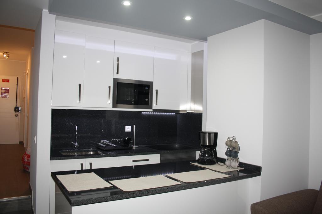Ventur Flat Caniço Quarto foto